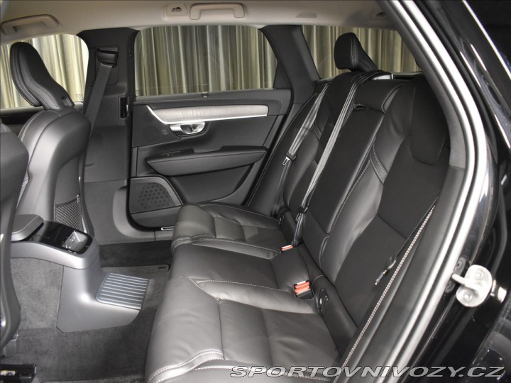 Volvo V90 2,0 Plus Dark T6 Plug-in 2025