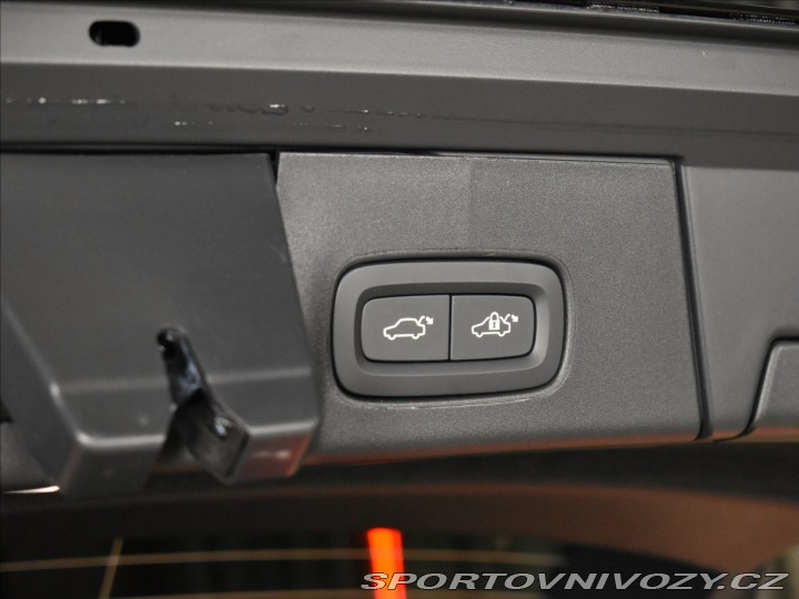 Volvo V90 2,0 Plus Dark T6 Plug-in 2025