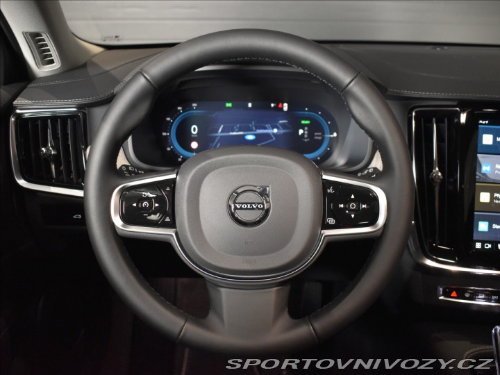 Volvo V90 2,0 Plus Dark T6 Plug-in 2025