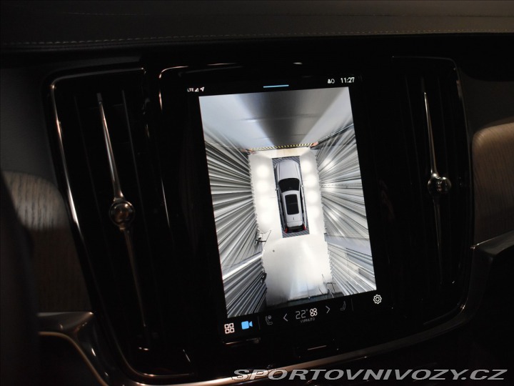 Volvo V90 2,0 Plus Dark T6 Plug-in 2025