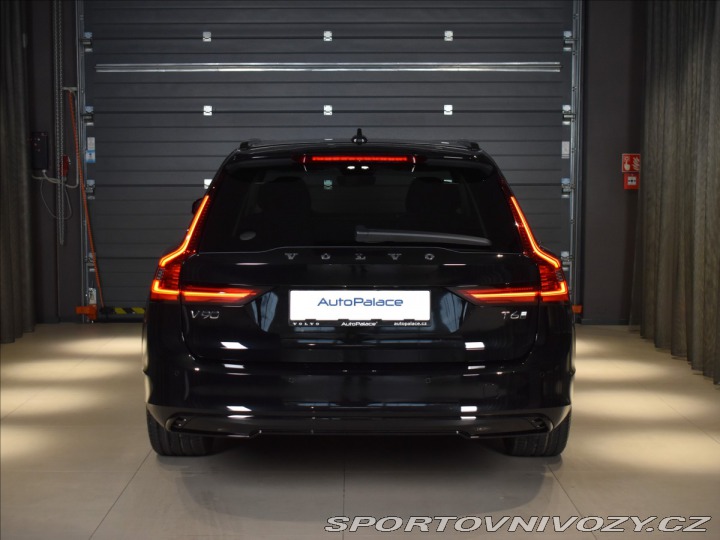 Volvo V90 2,0 Plus Dark T6 Plug-in 2025