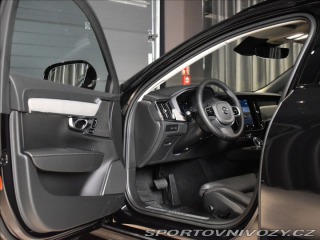 Volvo V90 2,0 Plus Dark T6 Plug-in 2025