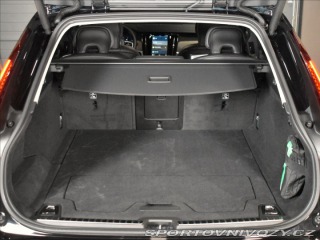 Volvo V90 2,0 Plus Dark T6 Plug-in 2025