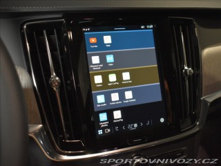 Volvo V90 2,0 Plus Dark T6 Plug-in 2025