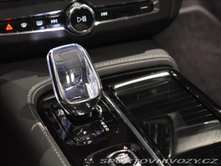 Volvo V90 2,0 Plus Dark T6 Plug-in 2025