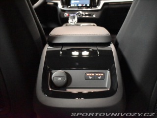 Volvo V90 2,0 Plus Dark T6 Plug-in 2025