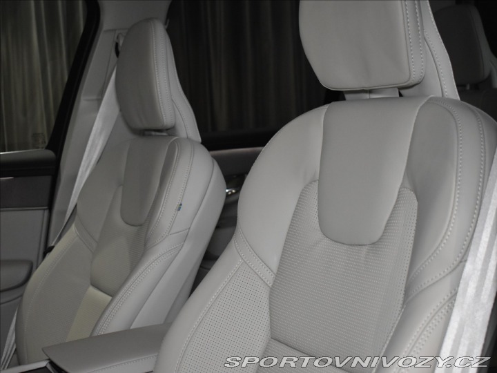 Volvo Ostatní modely XC90 2,0 T8 AWD Plus Bright 2025