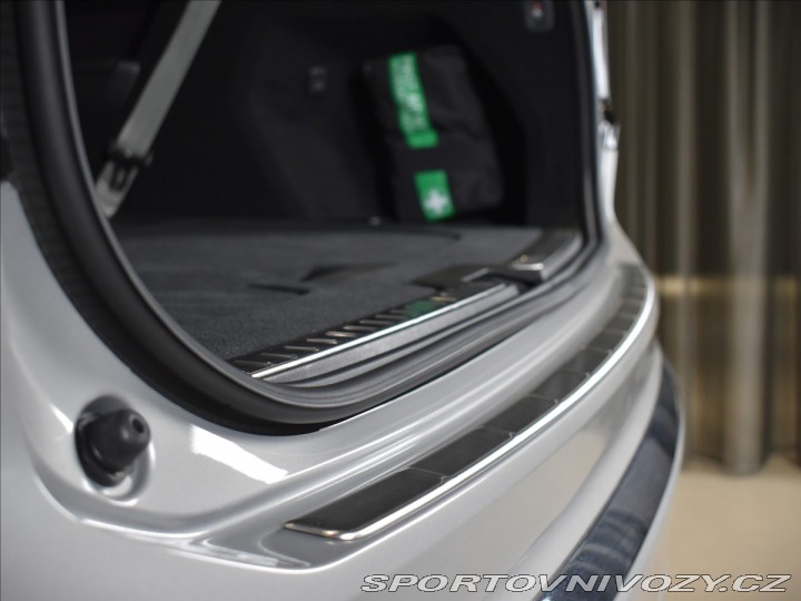 Volvo Ostatní modely XC90 2,0 T8 AWD Plus Bright 2025