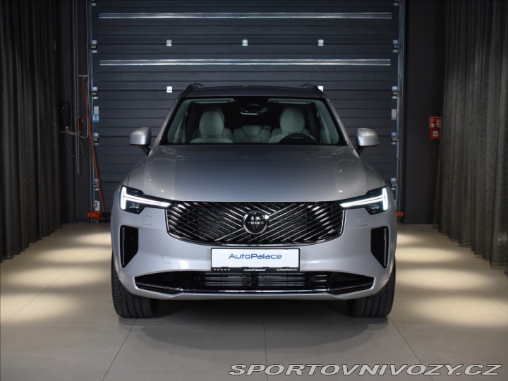 Volvo Ostatní modely XC90 2,0 T8 AWD Plus Bright 2025