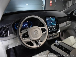 Volvo Ostatní modely XC90 2,0 T8 AWD Plus Bright 2025