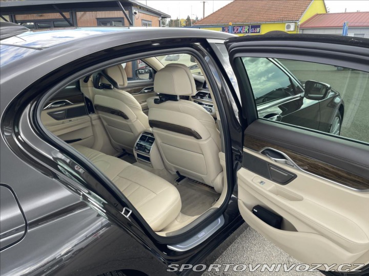 BMW 7 4,4 750i xDrive Laser*Sof 2016