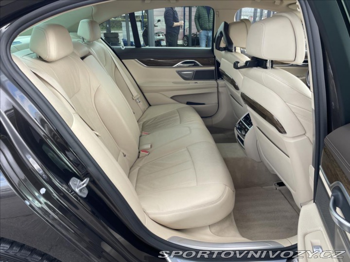 BMW 7 4,4 750i xDrive Laser*Sof 2016