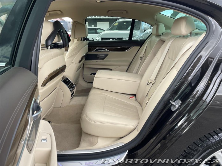 BMW 7 4,4 750i xDrive Laser*Sof 2016
