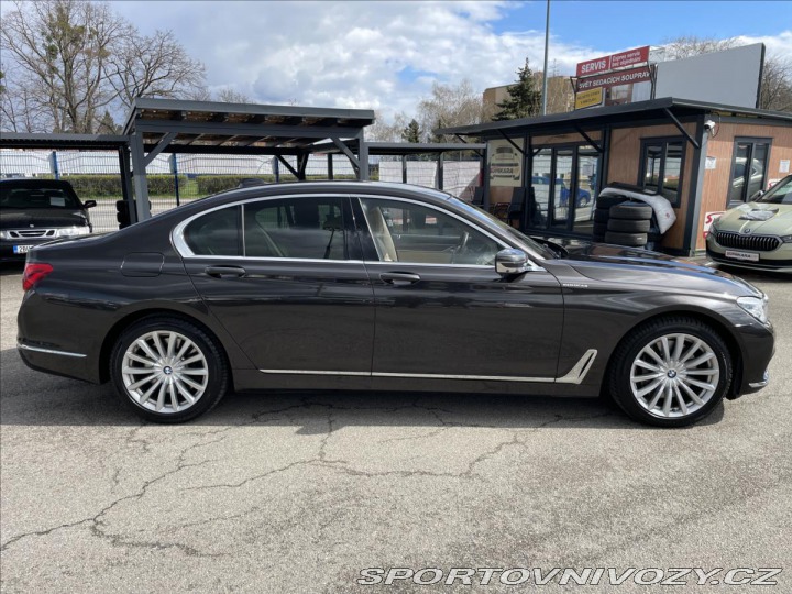 BMW 7 4,4 750i xDrive Laser*Sof 2016