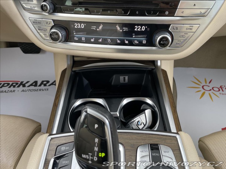 BMW 7 4,4 750i xDrive Laser*Sof 2016