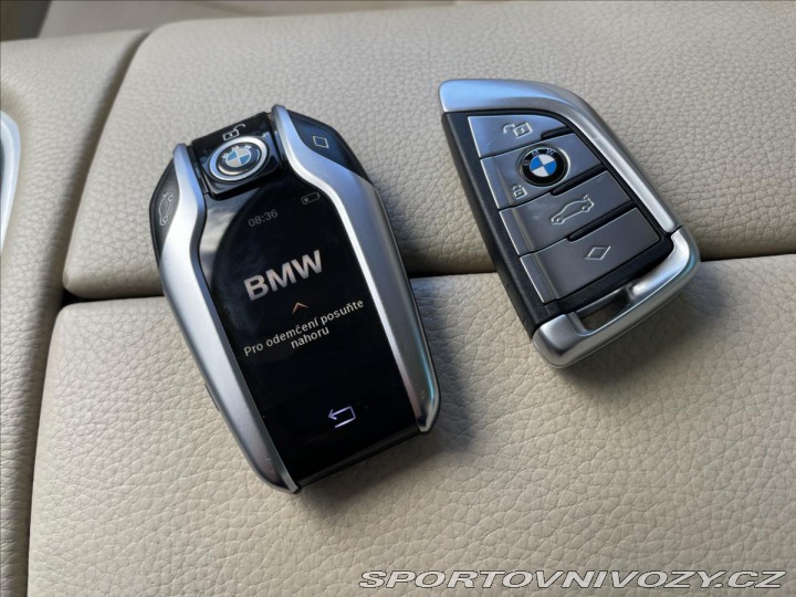BMW 7 4,4 750i xDrive Laser*Sof 2016