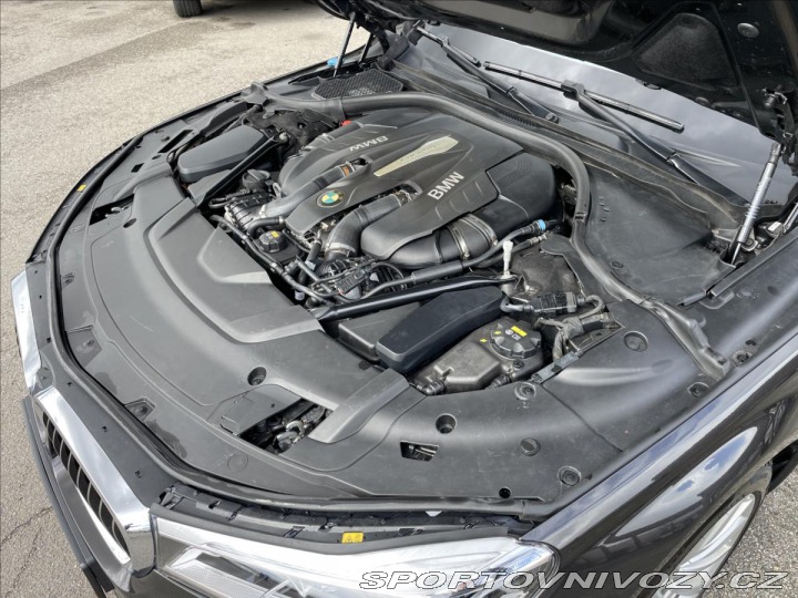 BMW 7 4,4 750i xDrive Laser*Sof 2016