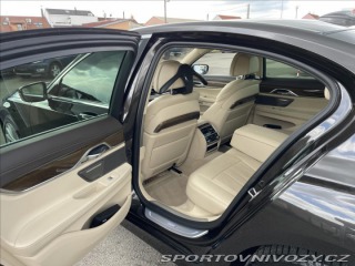 BMW 7 4,4 750i xDrive Laser*Sof 2016