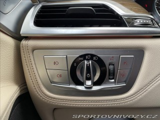 BMW 7 4,4 750i xDrive Laser*Sof 2016