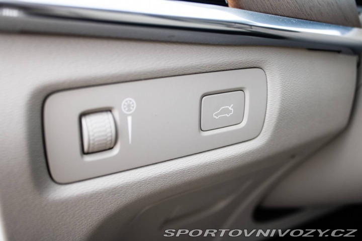 Volvo S90 D5 2.0L Drive-E Inscript 2017