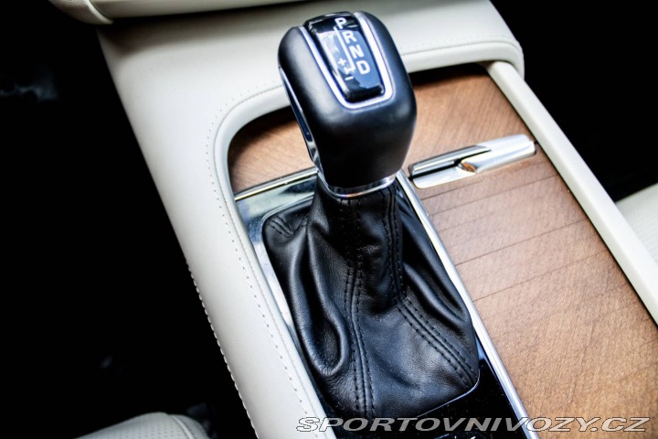 Volvo S90 D5 2.0L Drive-E Inscript 2017
