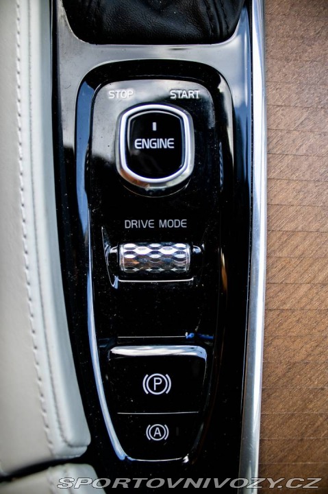 Volvo S90 D5 2.0L Drive-E Inscript 2017