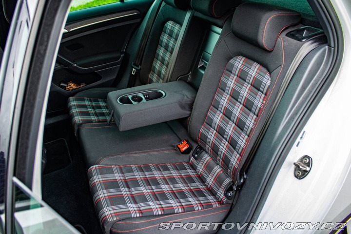 Volkswagen Golf 2.0 TSI BMT GTI DSG ZÁRU 2018