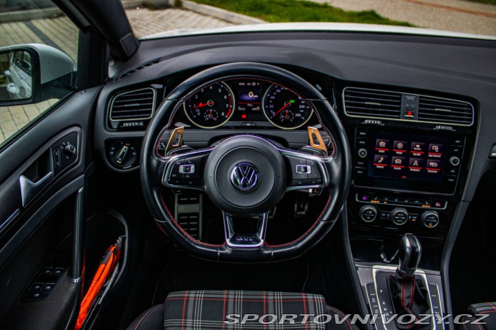 Volkswagen Golf 2.0 TSI BMT GTI DSG ZÁRU 2018