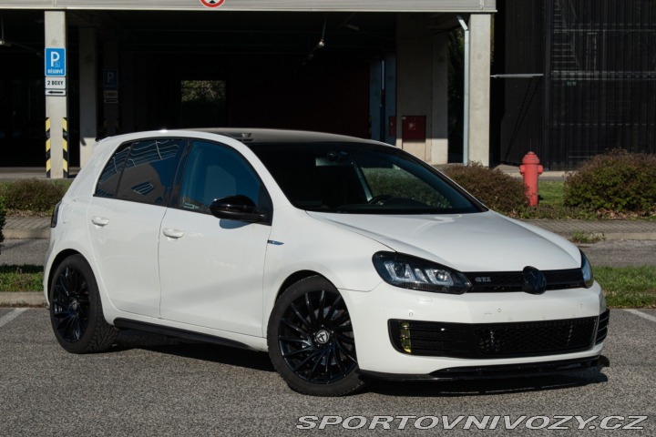 Volkswagen Golf 2.0 TFSI GTI DSG 2010