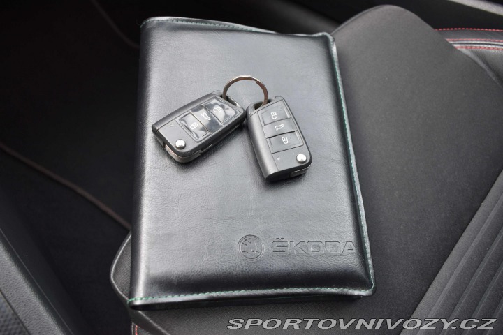 Škoda Octavia RS RS 2.0 TDI 135 REZERVACE 2014