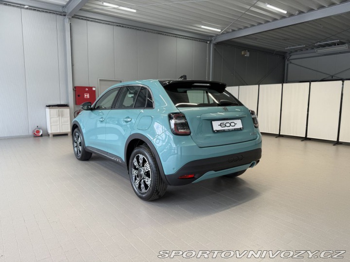Fiat 600 1.2 Turbo Hybrid 110k MHE 2025
