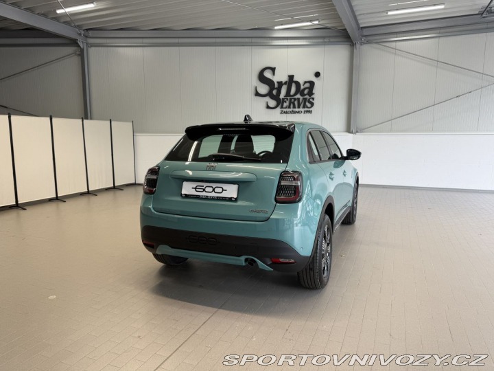 Fiat 600 1.2 Turbo Hybrid 110k MHE 2025
