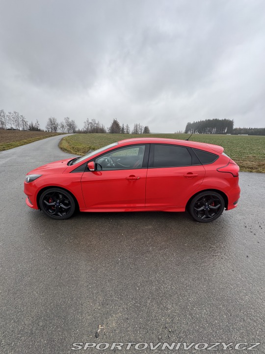 Ford Focus ST  2016