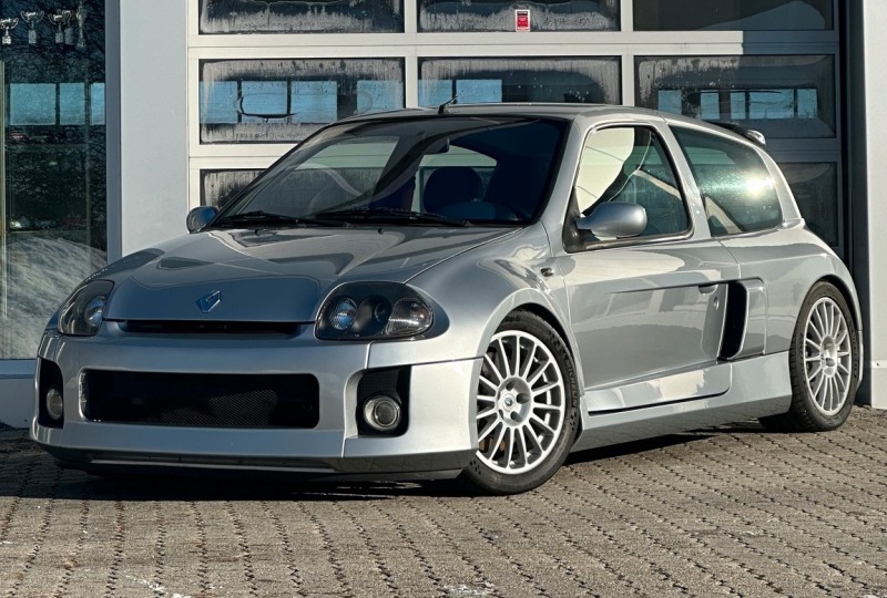 Renault Clio Sport V6