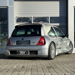 Renault Clio Sport V6 2001