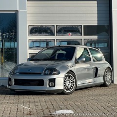 Renault Clio Sport V6 2001