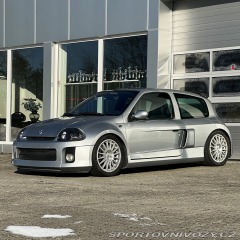 Renault Clio Sport V6 2001