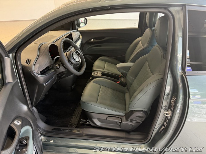 Fiat 500 500e Giorgio Armani Hatch 2025