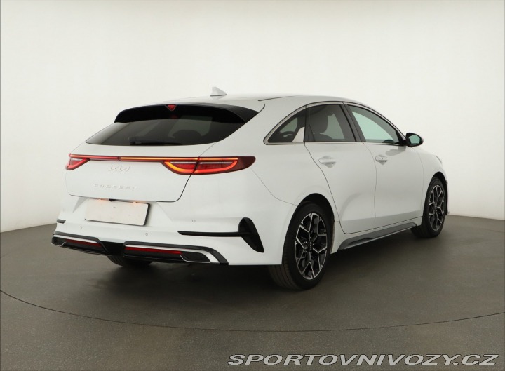 Kia ProCeed GT Line Plus 1.5 T-GDI MH 2023