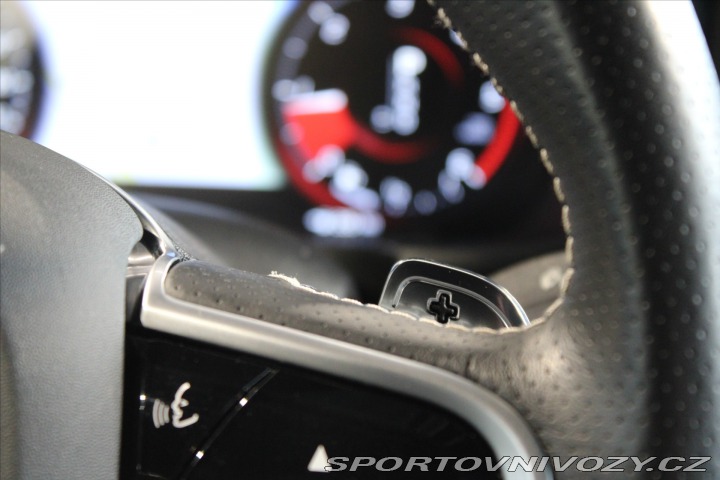 Volvo V90 D5 AWD R-Design PilotA / 2019