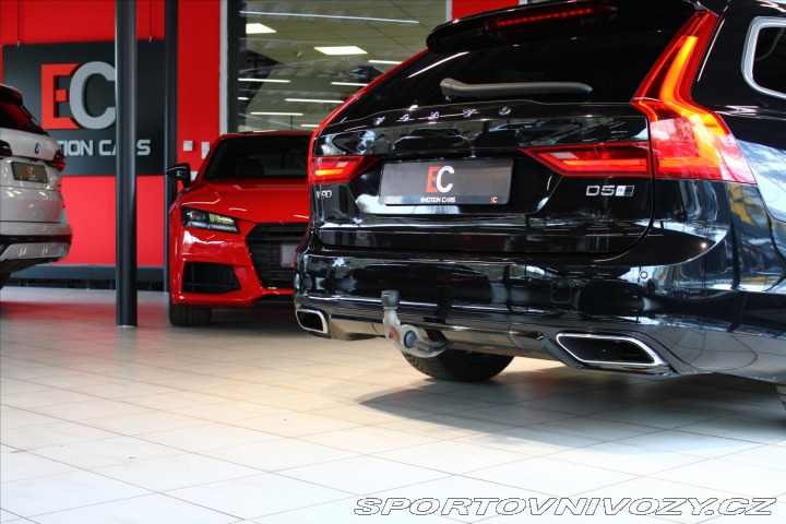 Volvo V90 D5 AWD R-Design PilotA / 2019