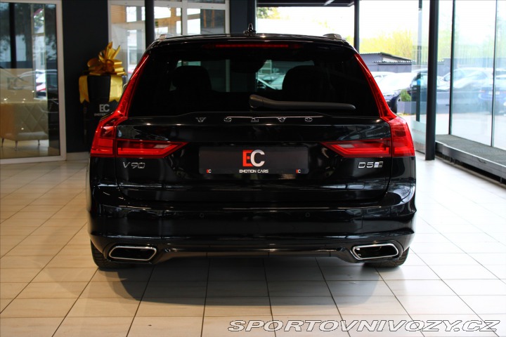 Volvo V90 D5 AWD R-Design PilotA / 2019