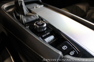 Volvo V90 D5 AWD R-Design PilotA / 2019