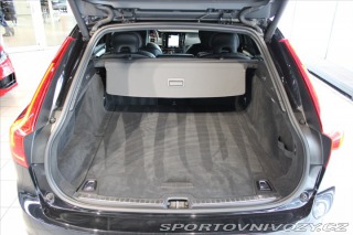 Volvo V90 D5 AWD R-Design PilotA / 2019