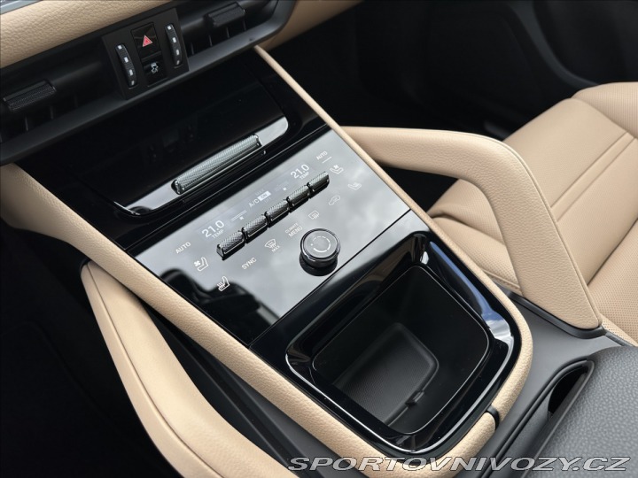Porsche Cayenne E3 II Coupe Sport Chrono 2025