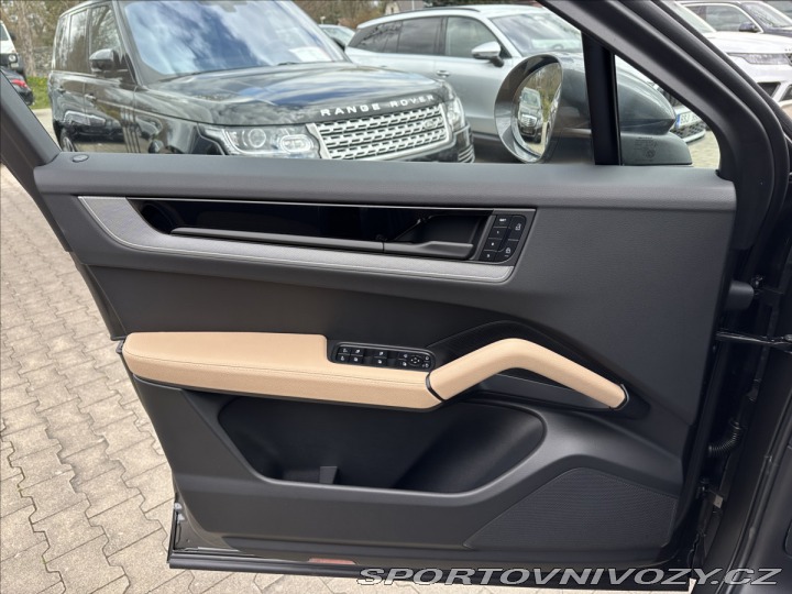 Porsche Cayenne E3 II Coupe Sport Chrono 2025