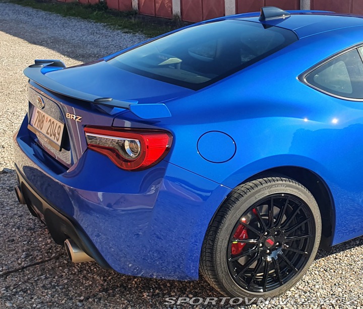 Subaru BRZ FE, raritní stav + STI 2021
