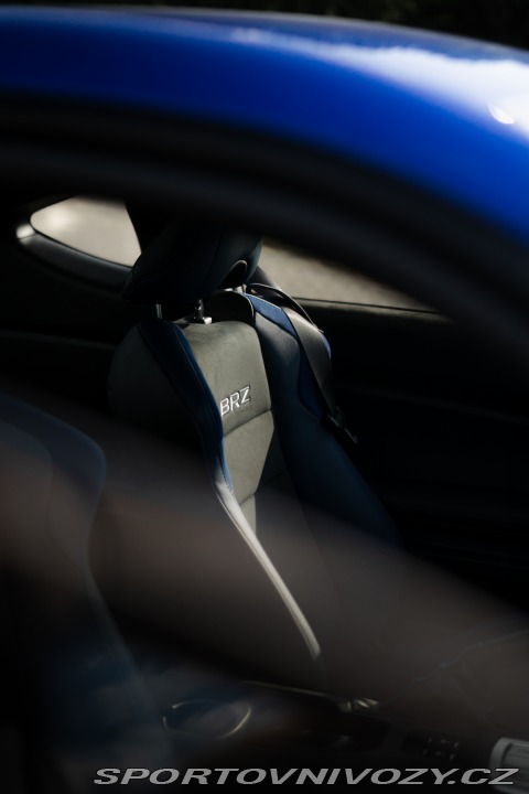 Subaru BRZ FE, raritní stav + STI 2021