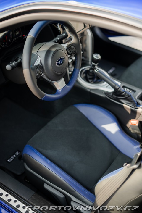 Subaru BRZ FE, raritní stav + STI 2021