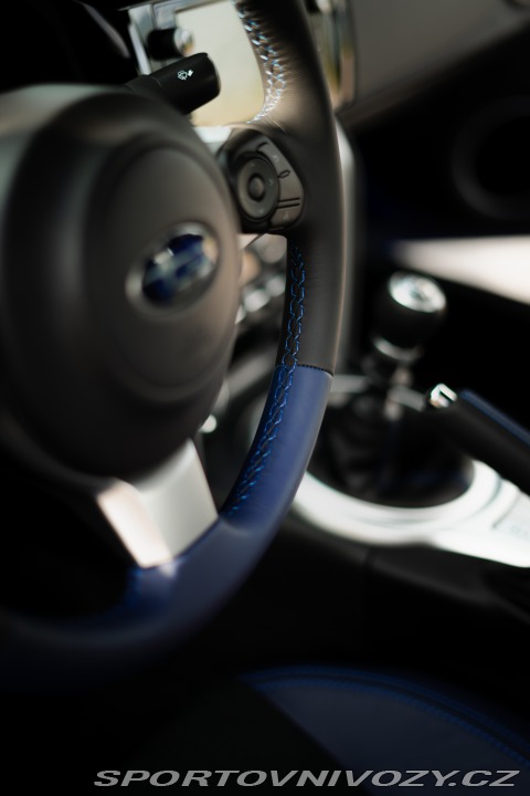 Subaru BRZ FE, raritní stav + STI 2021